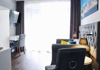 Отель Port 21 Pura Pool & Design Hotel - Adults Only Крыница-Морска Улучшенный номер с кроватью размера «king-size»-5